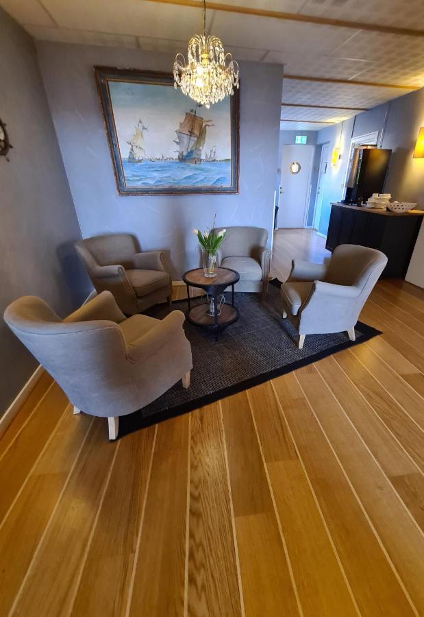 Hamnhotellet Kronan 란스크로나 외부 사진