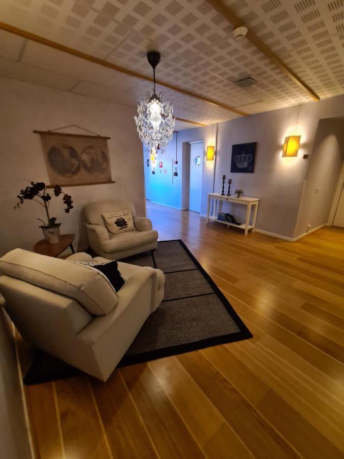 Hamnhotellet Kronan 란스크로나 외부 사진