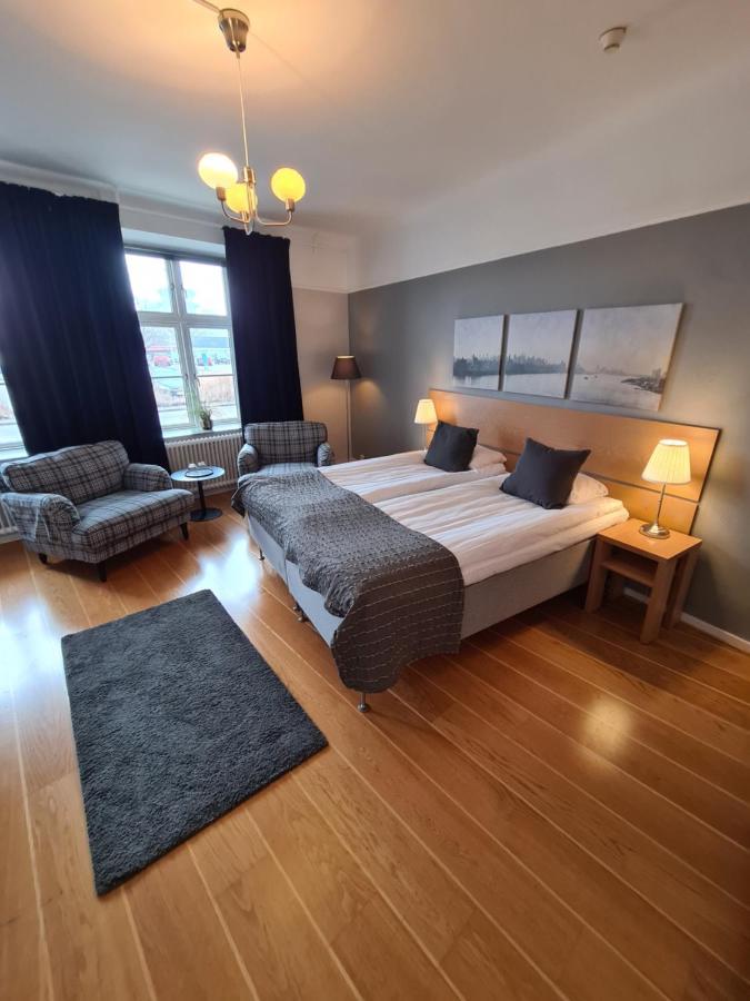 Hamnhotellet Kronan 란스크로나 외부 사진