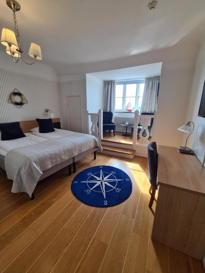 Hamnhotellet Kronan 란스크로나 외부 사진