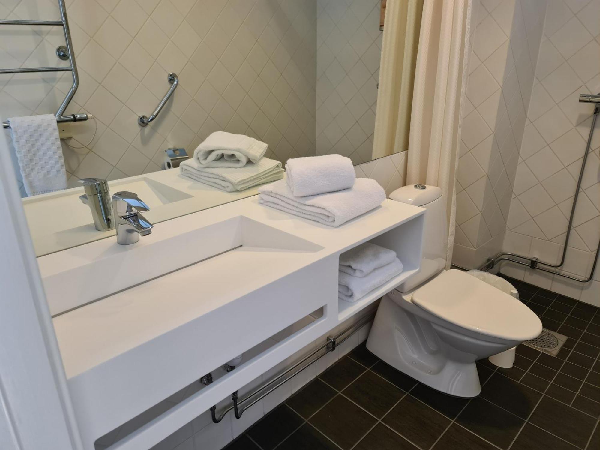 Hamnhotellet Kronan 란스크로나 외부 사진