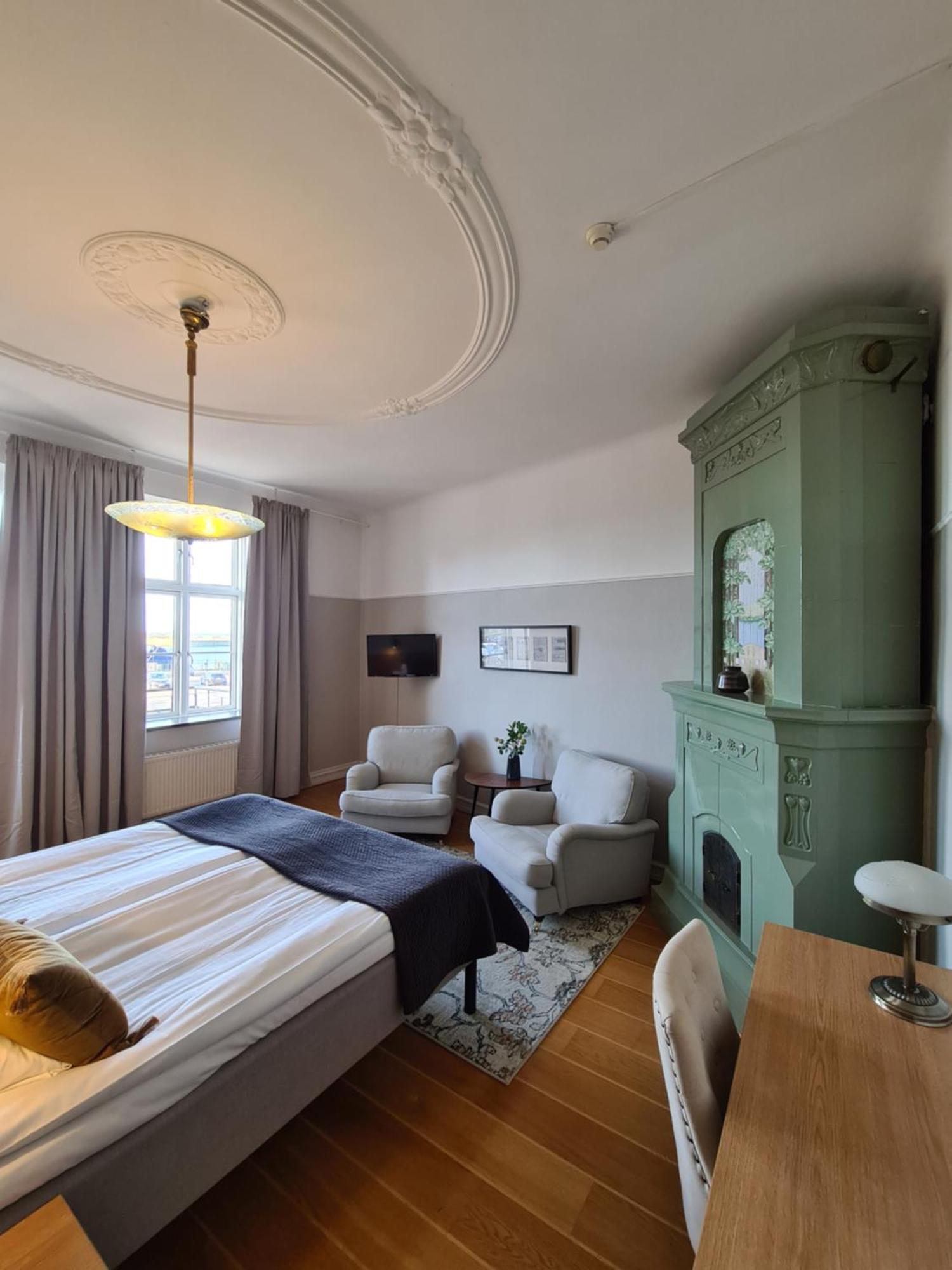 Hamnhotellet Kronan 란스크로나 외부 사진