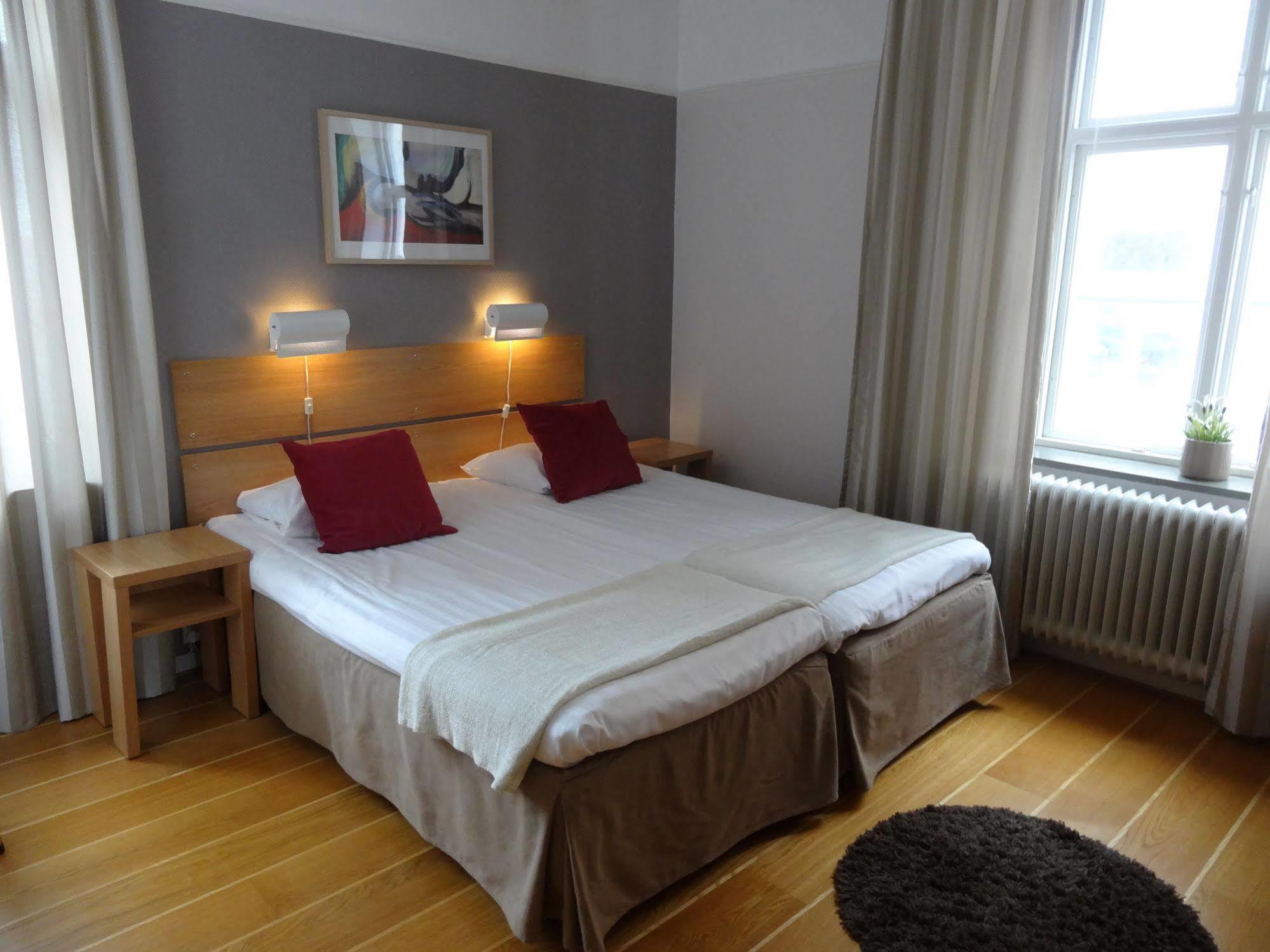 Hamnhotellet Kronan 란스크로나 외부 사진